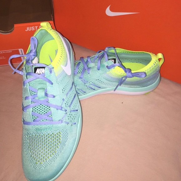 Nike Shoes - Nike Free TR Focus Flyknit